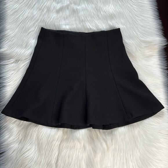Zara Black Circle Skirt - Picture 2 of 6